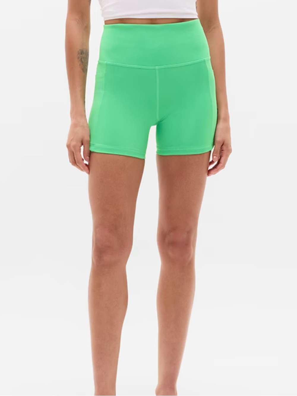 Athleta Salutation Stash High Rise 5" Short